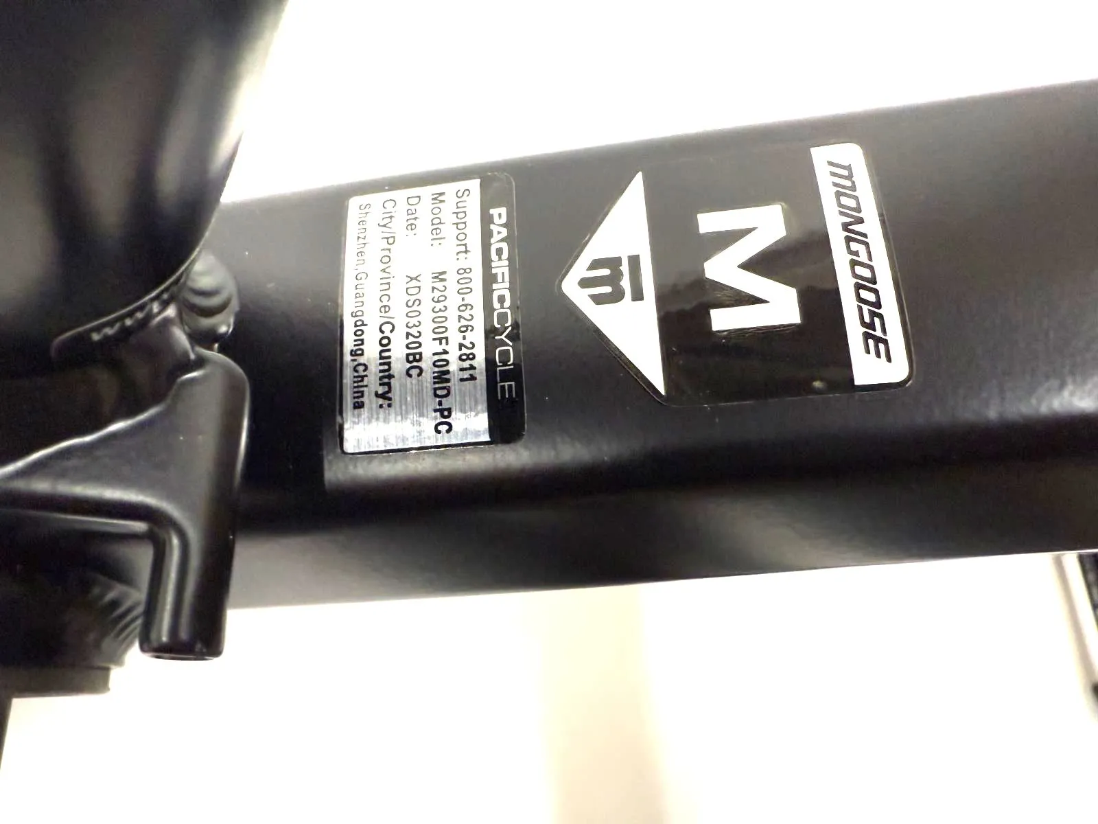 Mongoose Tyax Comp 27.5" Womens 148mm Thru Axle Disc Hardtail Medium Frame Fork