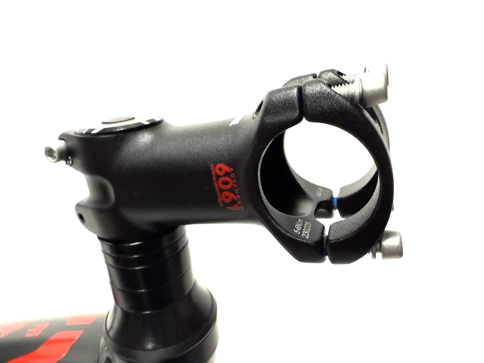 Mongoose Tyax Comp 27.5" Womens 148mm Thru Axle Disc Hardtail Medium Frame Fork