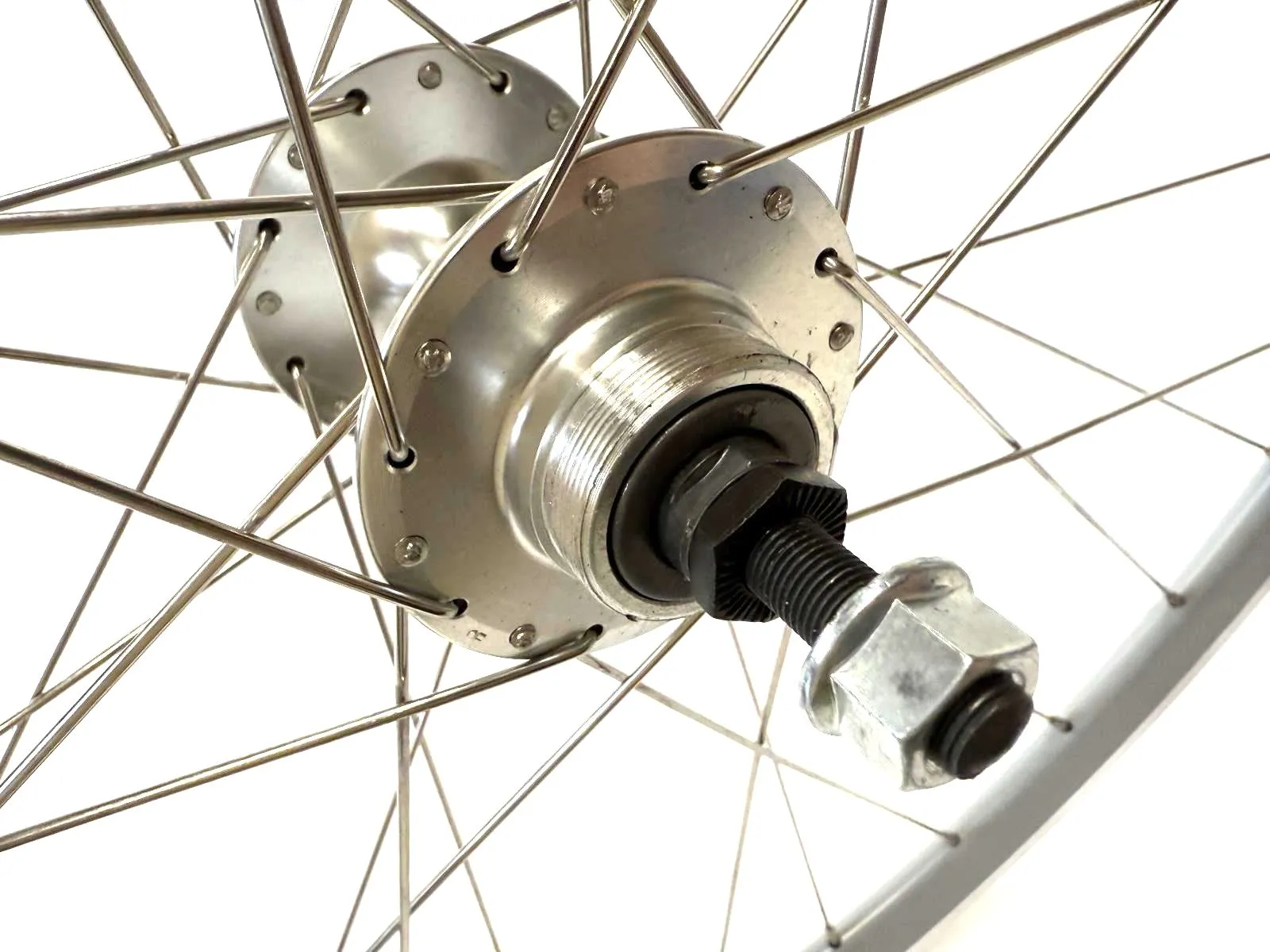 Single Speed Grey Rear Wheel 700c 32 Spoke   16t Freewheel 120mm rear Bolt On