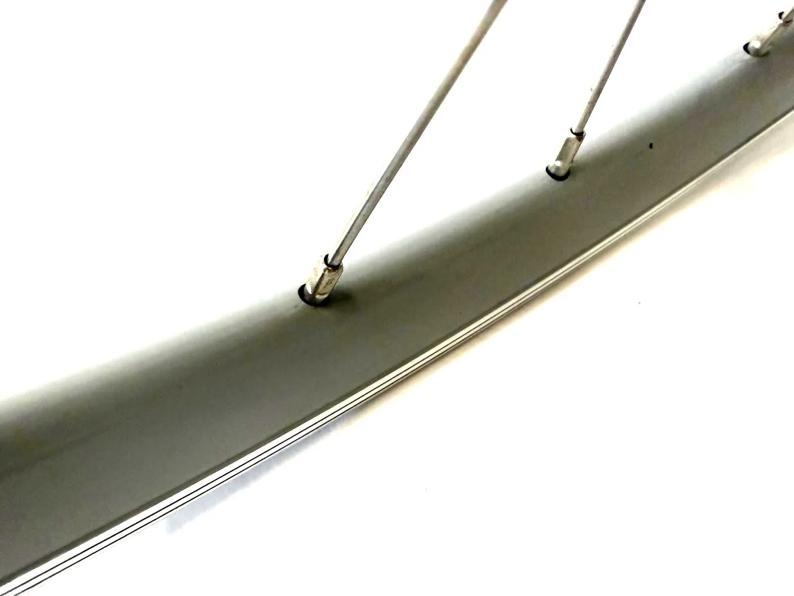 Single Speed Grey Rear Wheel 700c 32 Spoke   16t Freewheel 120mm rear Bolt On