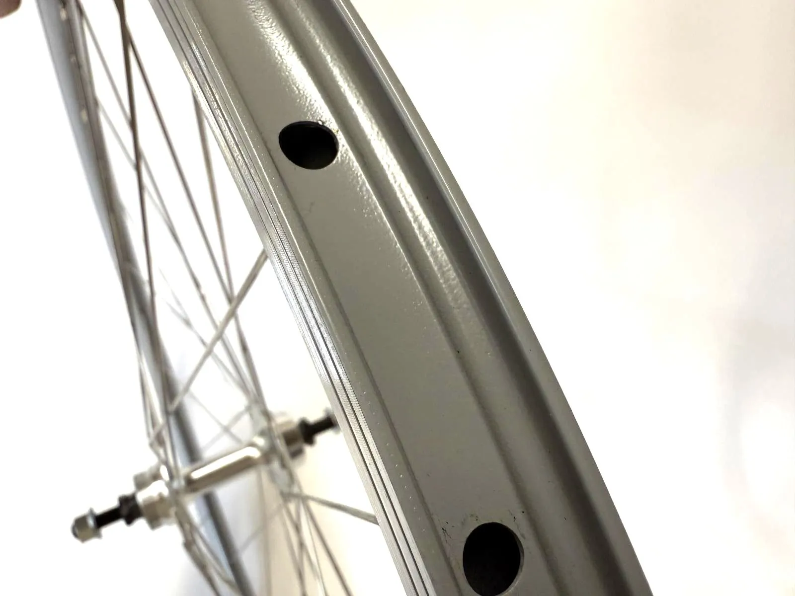 Single Speed Grey Rear Wheel 700c 32 Spoke   16t Freewheel 120mm rear Bolt On