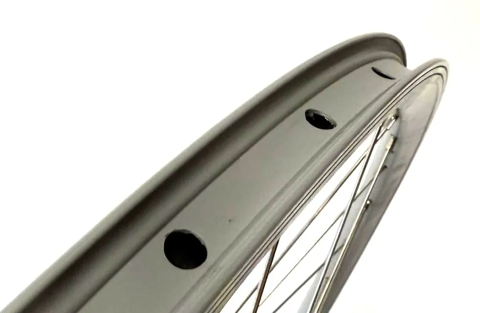 Single Speed Grey Rear Wheel 700c 32 Spoke   16t Freewheel 120mm rear Bolt On