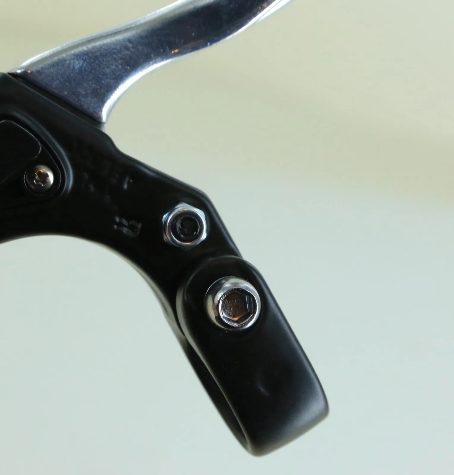 Tektro Left V-brake Mechanical Disc Bike Brake Lever with Brake Light Switch NEW